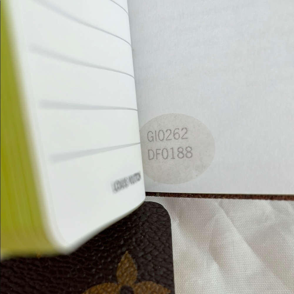 Louis Vuitton Monogram Mini Jules Notebooks - Picture 11 of 14